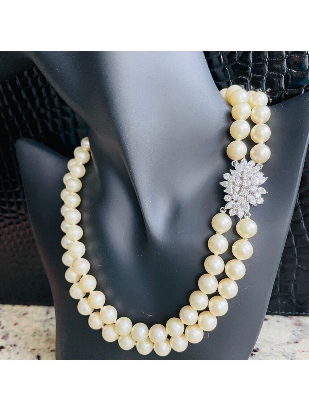 Vintage Fantasia By DeSerio Double Strand Simulated Pearl Necklace With … - Picture 3 of 15